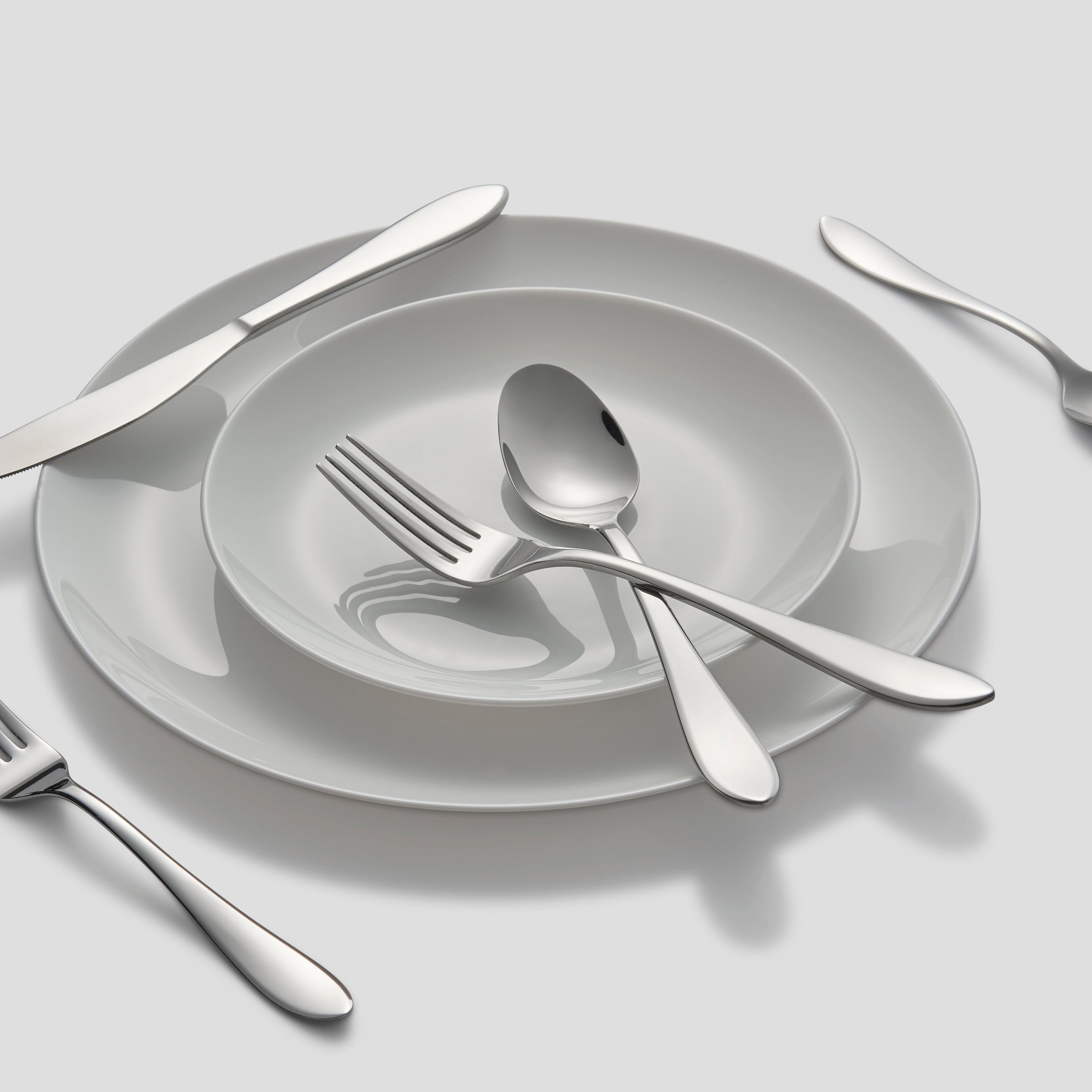 Delia Mirror 72 Piece Flatware Set